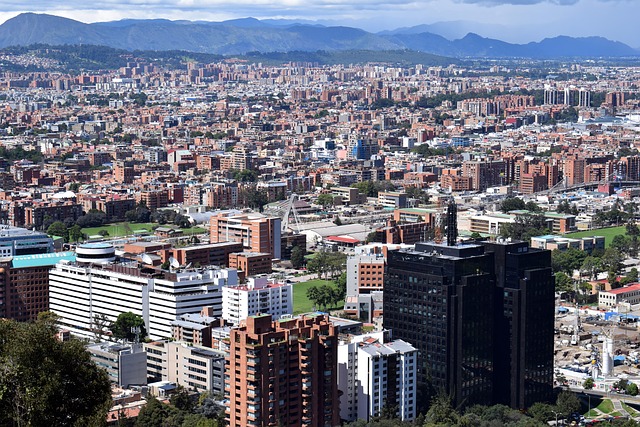 Bogotá é uma das maiores e mais pulsantes cidades da América do Sul.