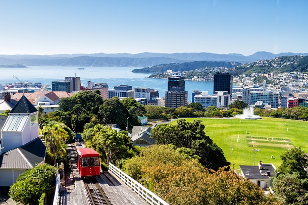 Wellington (foto) é apenas uma das muitas cidades onde você poderá trabalhar na Nova Zelândia.