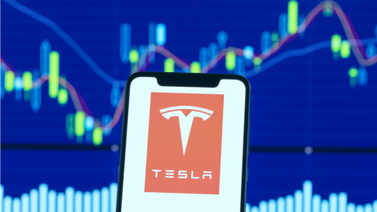 Minuto Econômico: as ações da Tesla vão passar a integrar o S&P