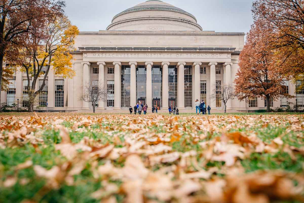 Estudantes brasileiros podem estudar no MIT