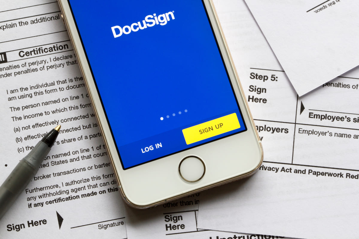 Imagem do aplicativo DocuSign no celular